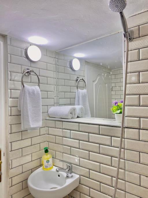 Dar Shmous -1- دار شموس Apartment Tanger Luaran gambar