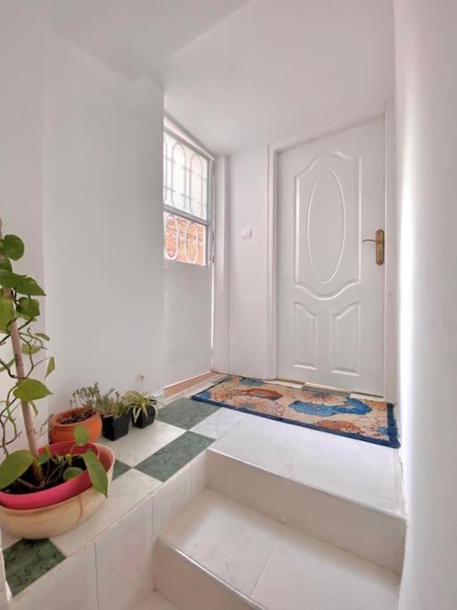Dar Shmous -1- دار شموس Apartment Tanger Luaran gambar