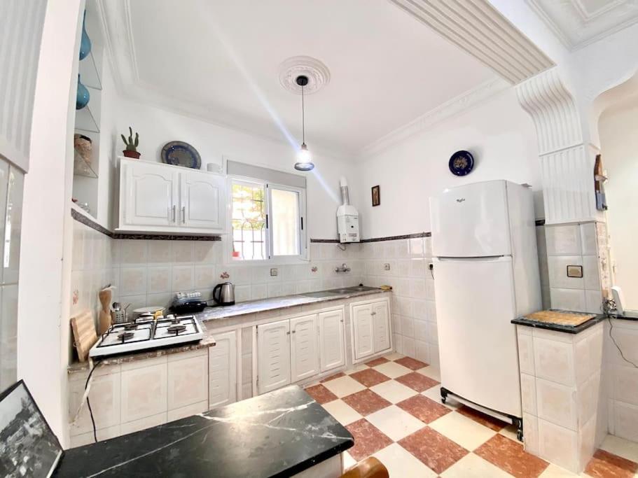 Dar Shmous -1- دار شموس Apartment Tanger Luaran gambar