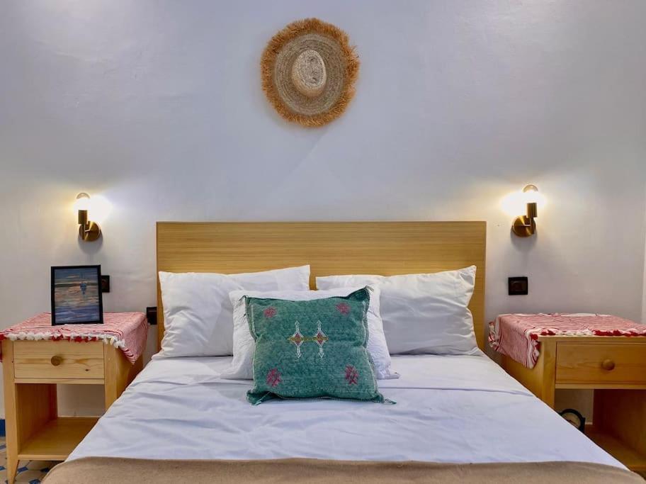 Dar Shmous -1- دار شموس Apartment Tanger Luaran gambar